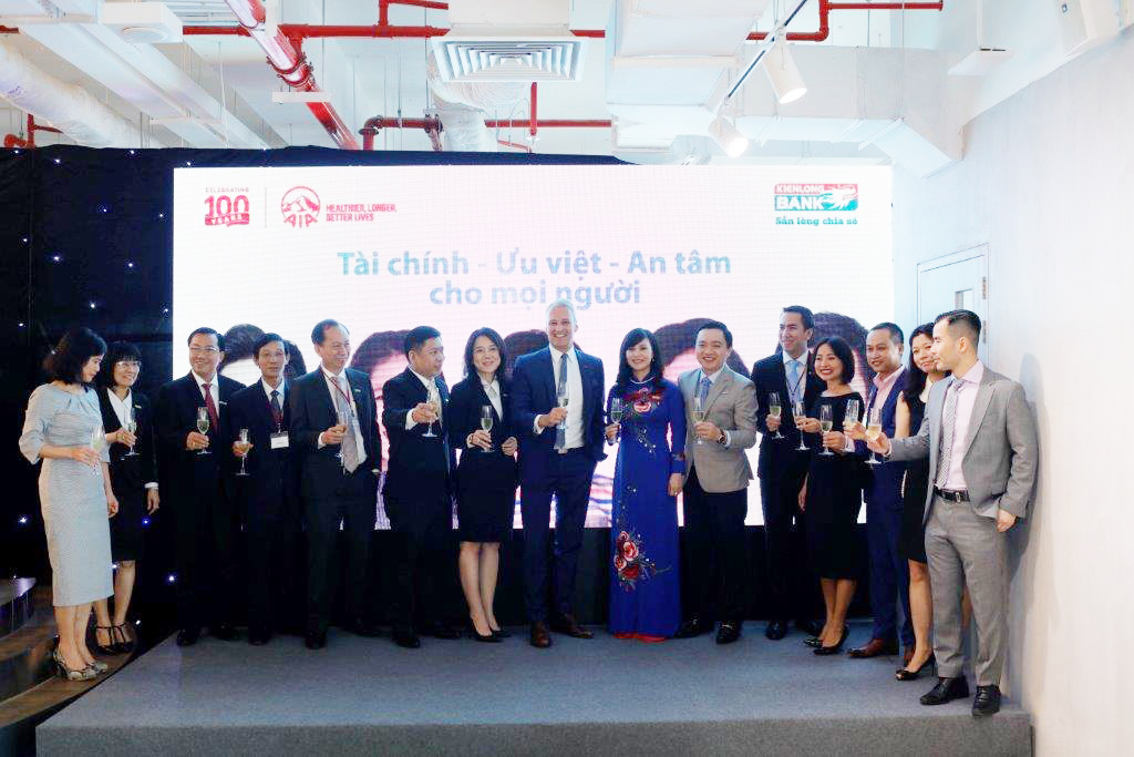 AIA Việt Nam và Kienlongbank ký kết hợp tác phân phối sản phẩm bảo hiểm