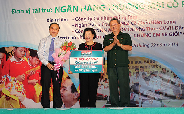Kienlongbank tiếp tục đồng hành Quỹ hỗ trợ Cựu Chiến binh nghèo TP.HCM