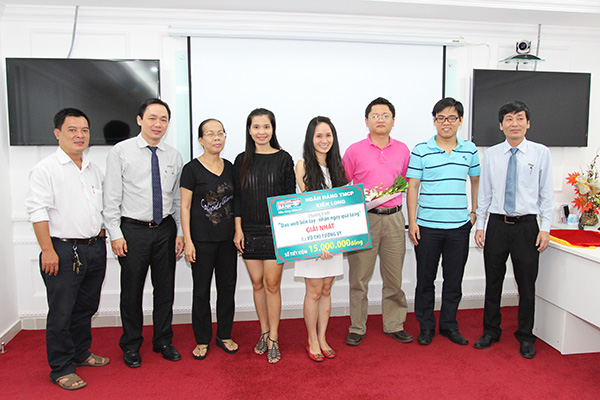 Kienlongbank trao thưởng khách hàng may mắn chương trình “Dạo web liền tay - Nhận ngay quà tặng”