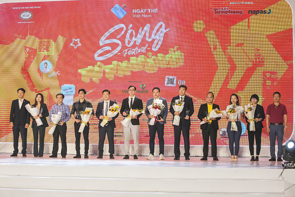 KienlongBank đồng hành cùng chương trình Ngày Thẻ Việt Nam