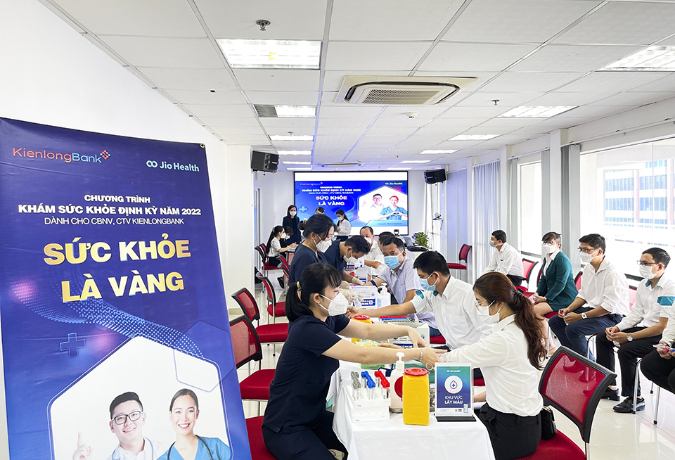KienlongBank tổ chức khám sức khỏe định kỳ cho cán bộ nhân viên năm 2022