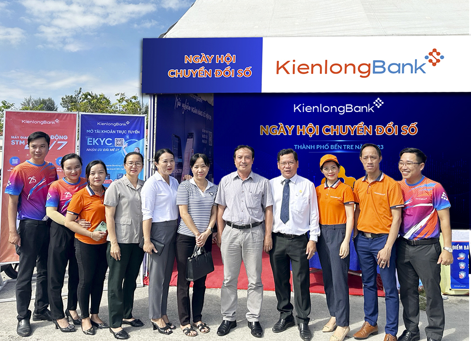 KienlongBank tham gia ngày hội Chuyển đổi số xã nông thôn mới thành phố Bến Tre
