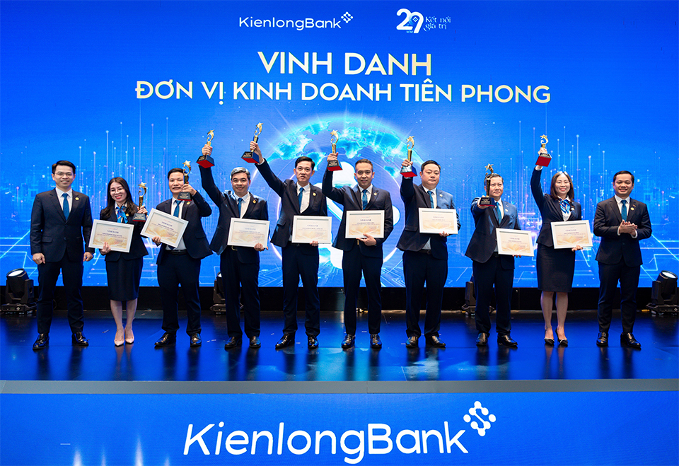 KienlongBank khẳng định tầm vóc mới trong hội nghị kinh doanh & Lễ kỷ niệm 29 năm thành lập ngân hàng