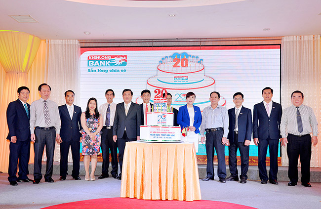 Kienlongbank tưng bừng tổ chức Lễ kỷ niệm 20 năm tại Bình Dương, Cần Thơ và Khánh Hòa