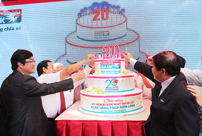 Kienlongbank tưng bừng tổ chức Lễ kỷ niệm 20 năm tại Bến Tre, Tp. HCM