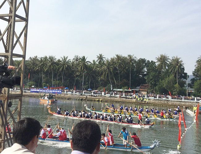 Kienlongbank đồng hành cùng Lễ hội sông nước Tam Giang