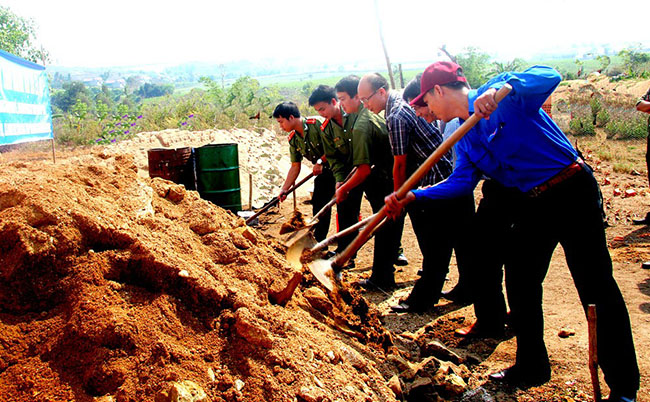 Kienlongbank tài trợ xây dựng nhà tình nghĩa cho hộ dân tộc thiểu số tại huyện Sông Hinh