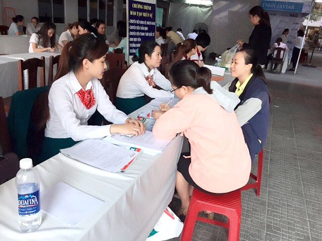 Kienlongbank Đà Nẵng tham gia “Ngày hội việc làm” 2016