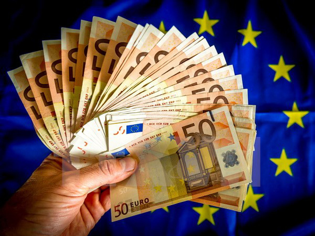 Kinh tế Eurozone tăng trưởng nhanh nhất trong hơn 5 năm qua