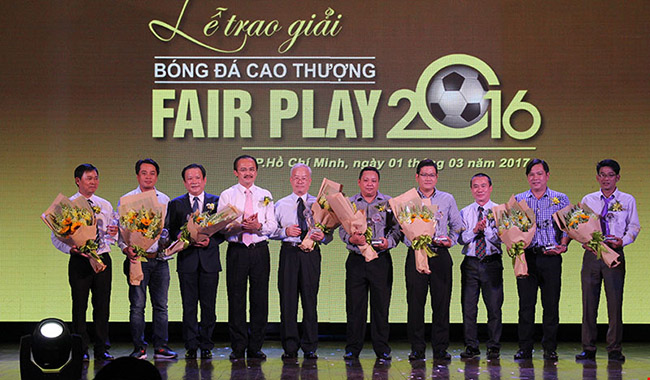 Báo Pháp Luật TP. HCM tổ chức lễ trao giải Fair Play 2016