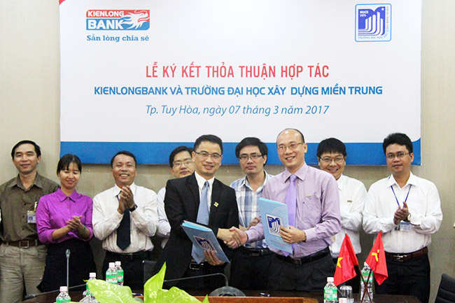 Kienlongbank Phú Yên: Ký kết hợp tác thỏa thuận với trường Đại học Xây dựng Miền Trung