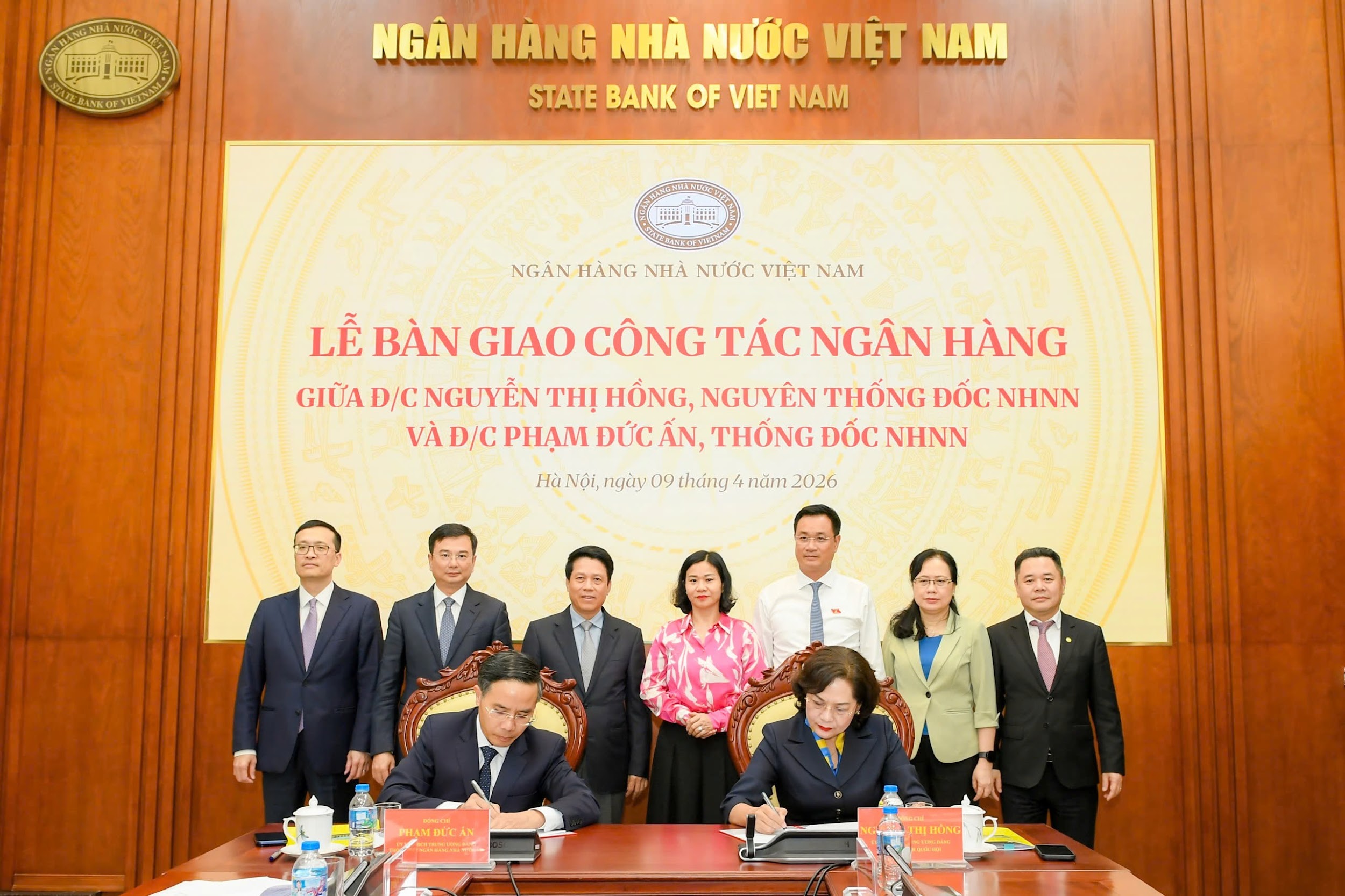 le-ban-giao-cong-tac-nguyen-thi-hong-vs-pham-duc-an le-ban-giao-cong-tac-nguyen-thi-hong-vs-pham-duc-an