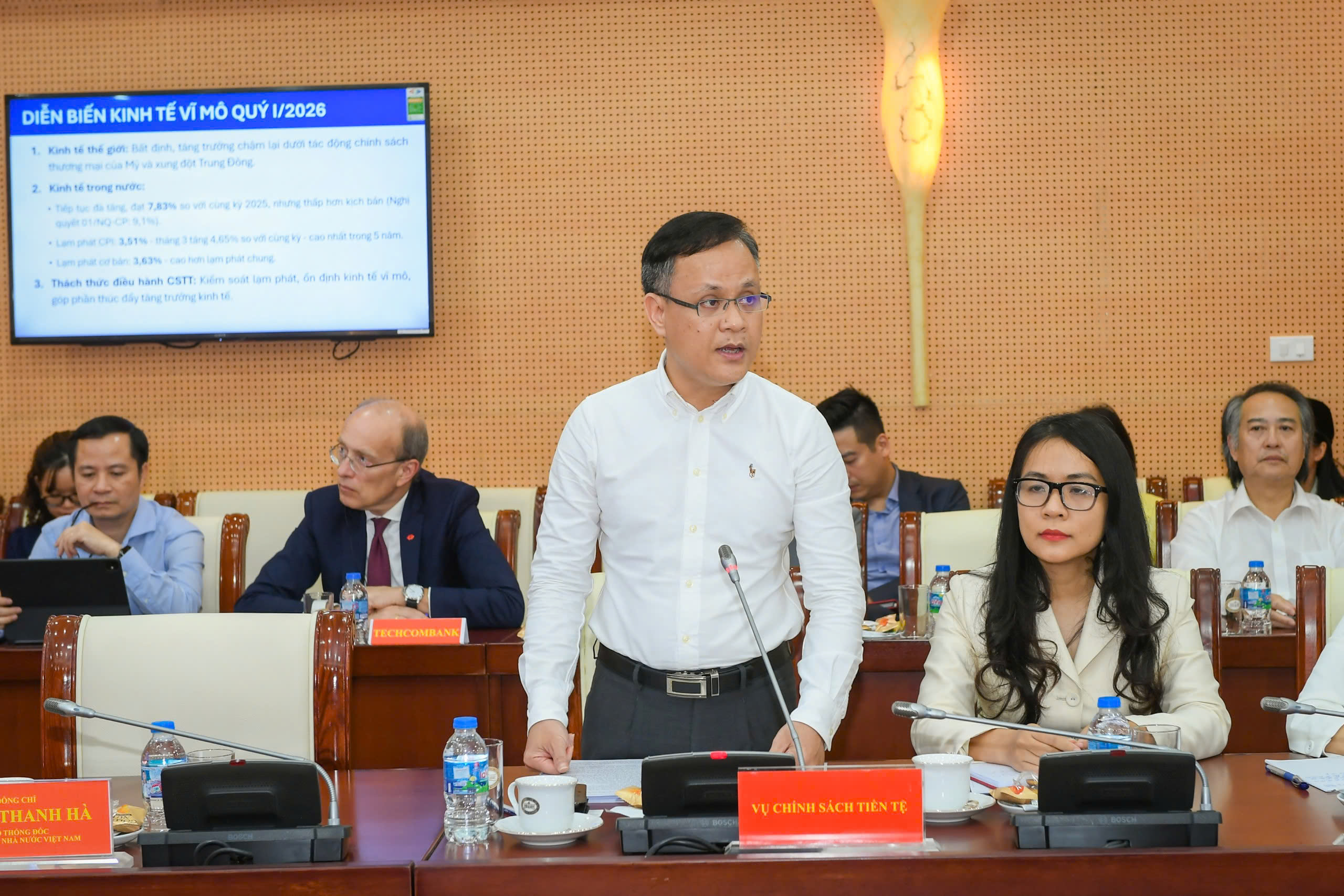 ngan-hang-nha-nuoc-viet-nam-hop-trien-khai-cong-tac-ngan-hang