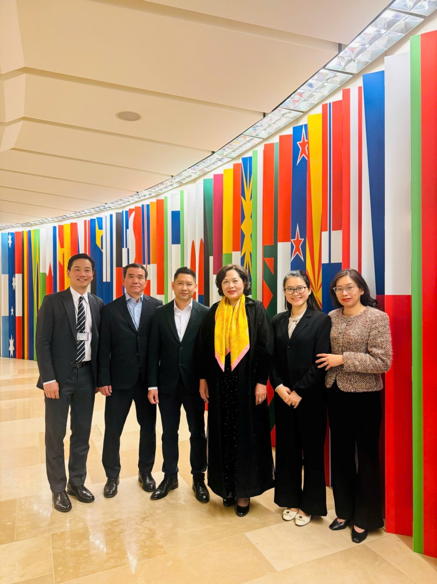 thong-doc-ngan-hang-nguyen-thi-hong-du-hoi-nghi-ngan-hang-thanh-toan-quoc-te-5