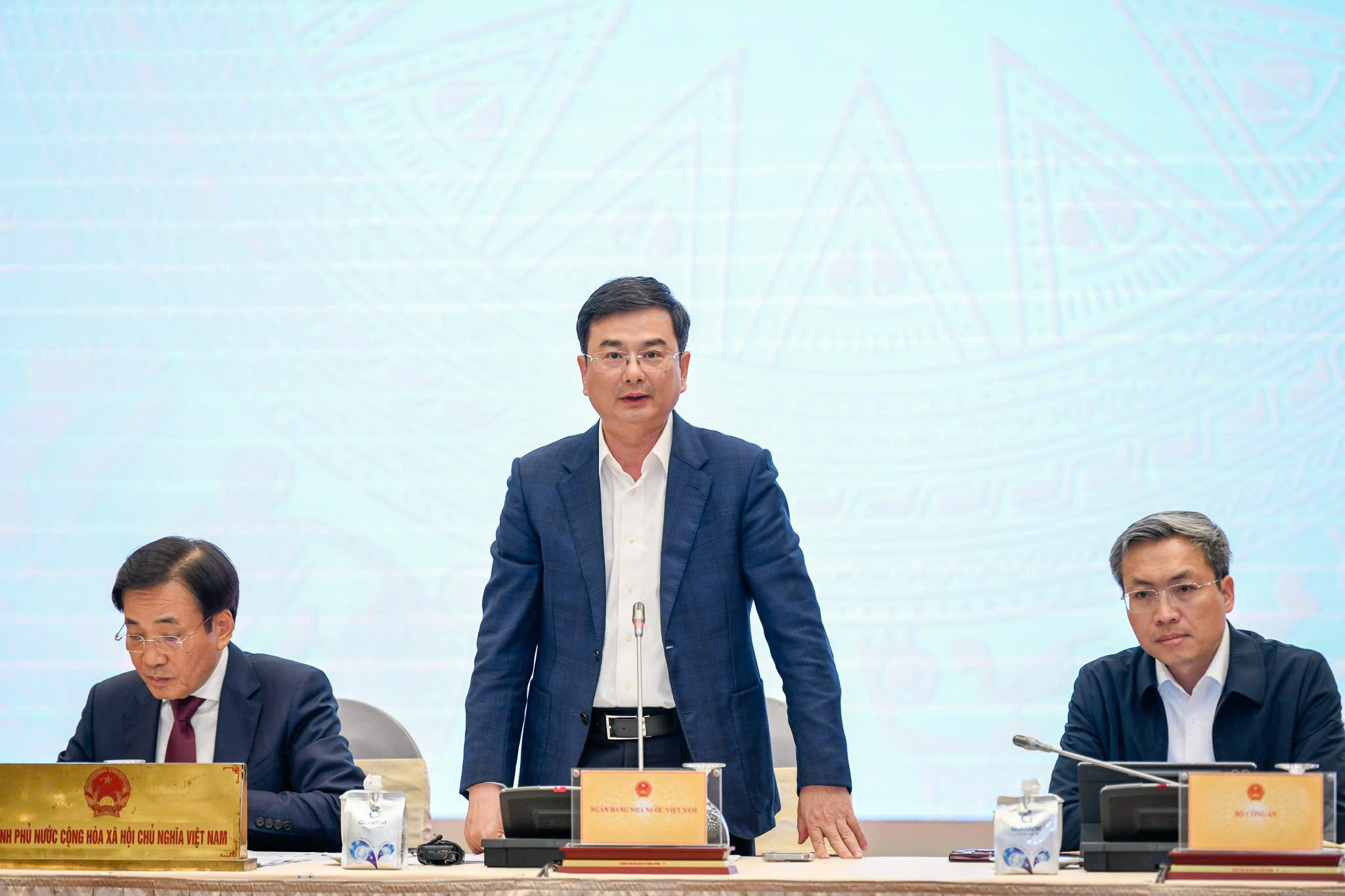 tin-dung-tang-truong-tich-cuc-dau-nam-2