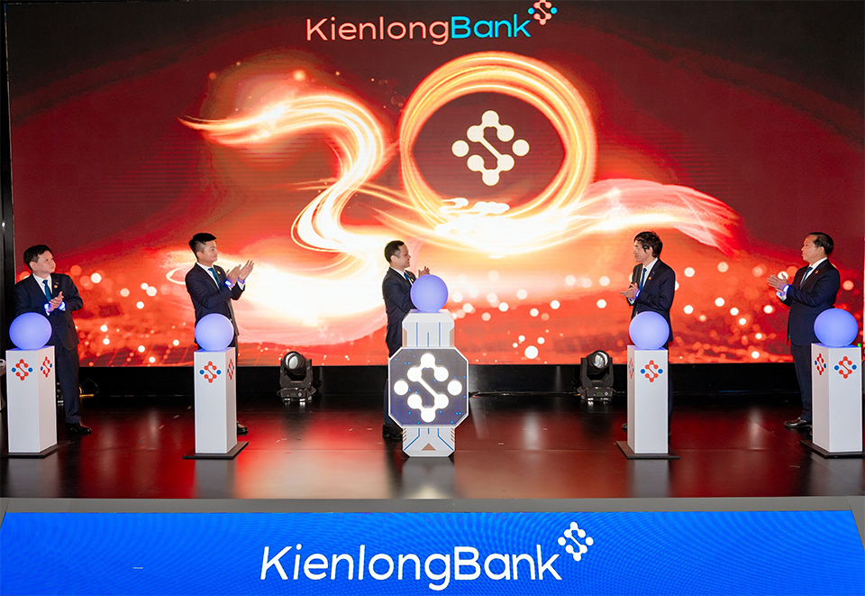 hoi-nghi-kinh-doanh-kienlongbank-le-ky-niem-29-nam-thanh-lap-ngan-hang-9