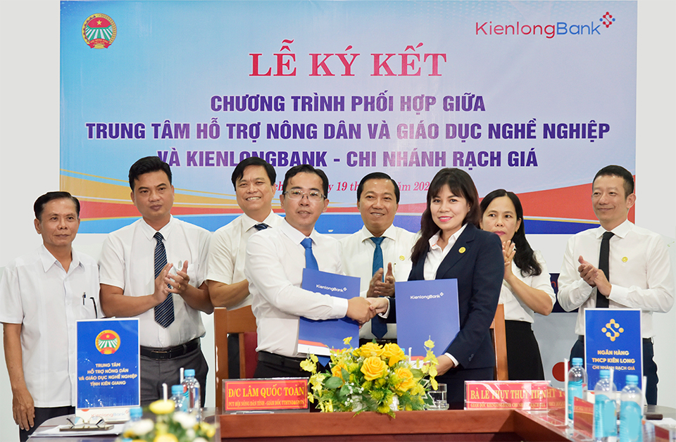 kienlongbank-va-hiu-nong-dan-kien-giang-ky-ket