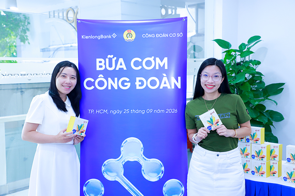 kienlongbank-bua-com-cong-doan